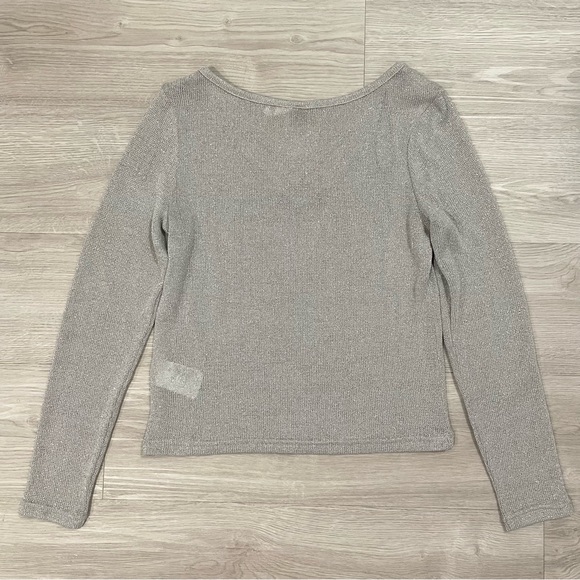 H&M Divided Long Sleeve Top - Picture 2 of 3